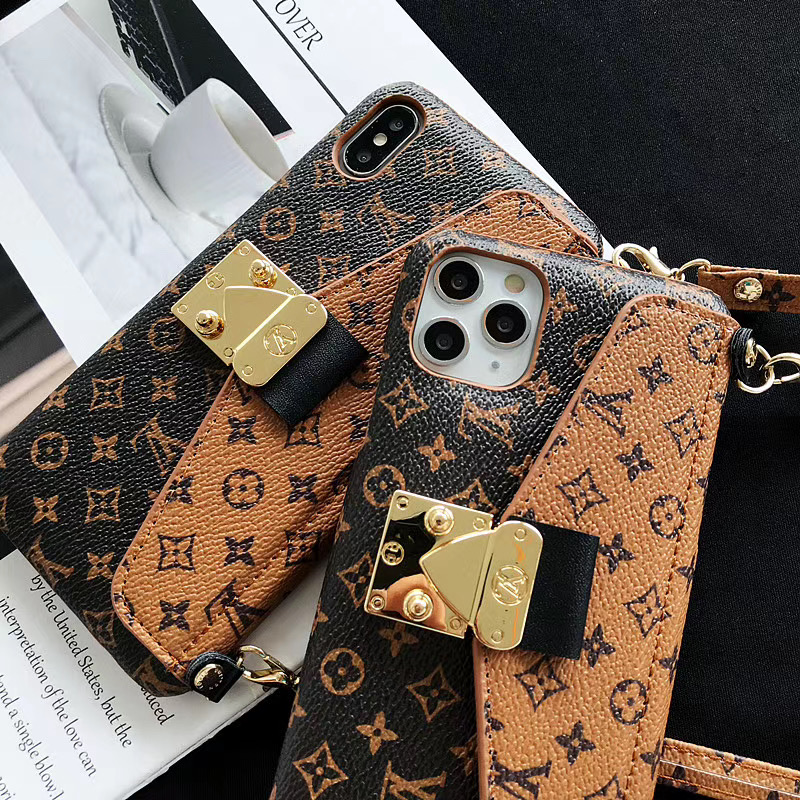 Classic Louis Vuitton iPhone 13 Pro Flip Case