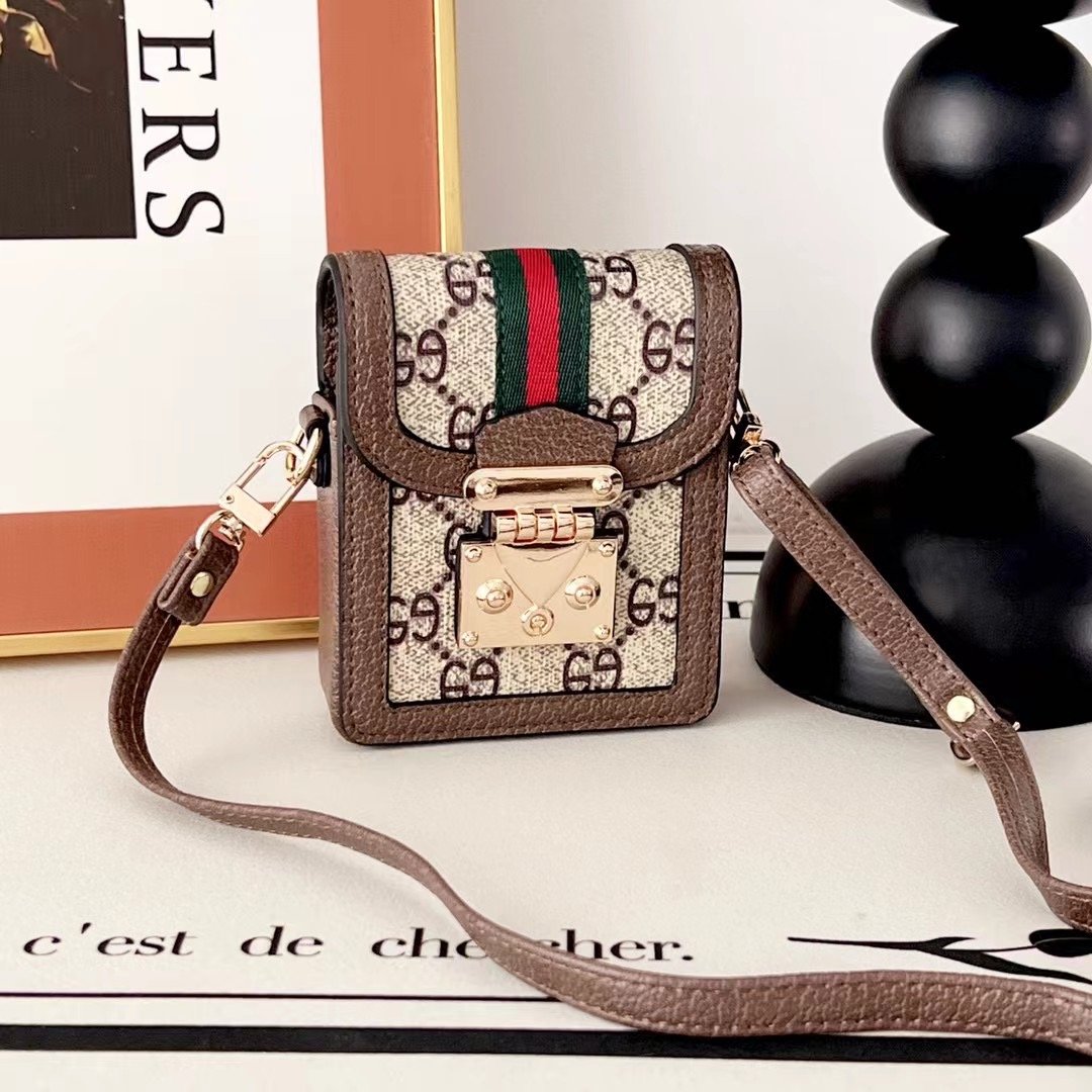 GUCCI ケース 5個 Gucci Samsung Case LV Z FLIP 6 5 Zflip4 GG Case Cover with Strap |